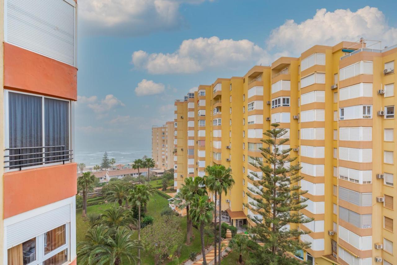 Modern Apartment Steps From The Beach Торокс Екстериор снимка